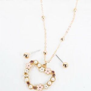 Gold‎ and White Heart Pendant Necklace